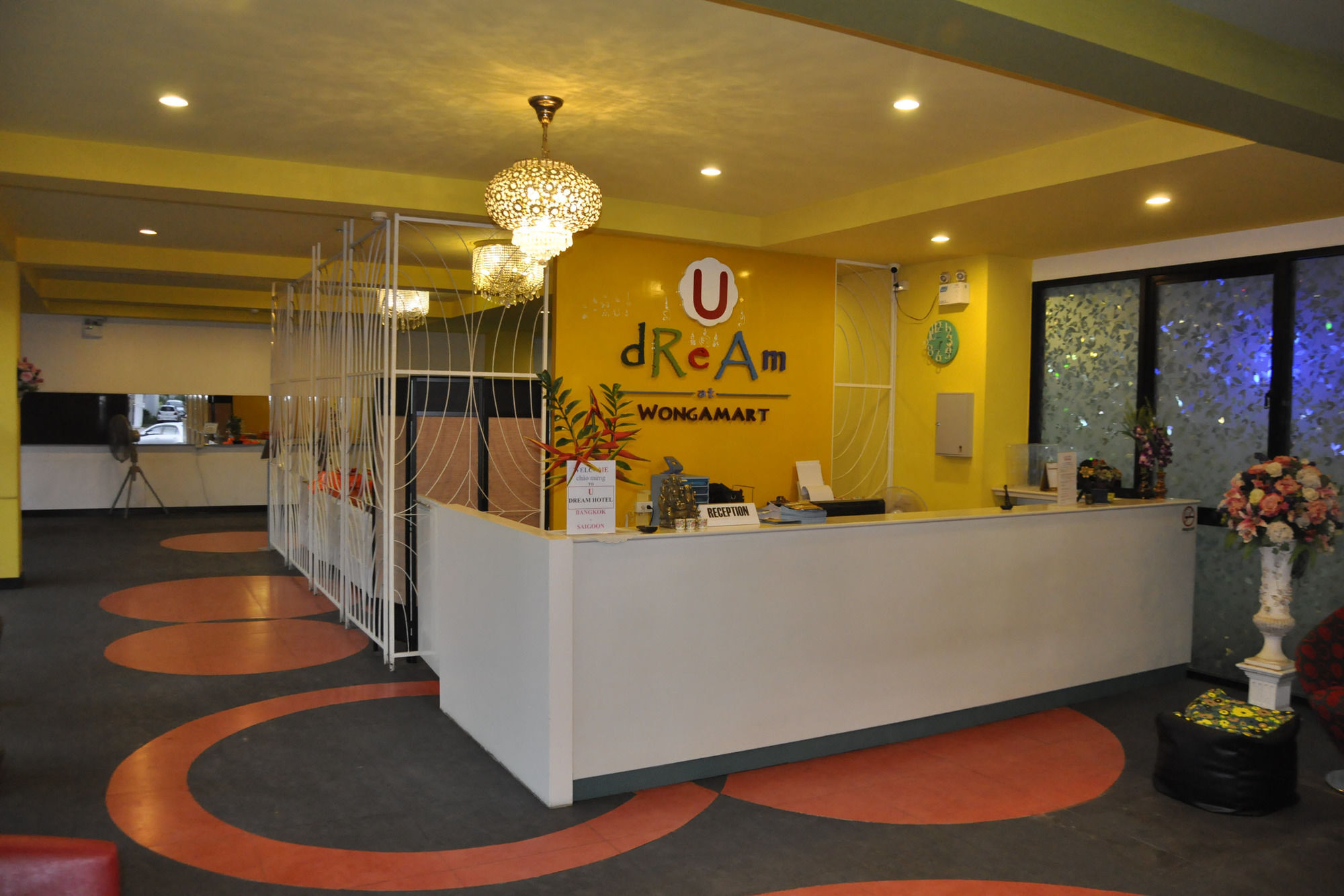 Oyo 75367 Ud Pattaya Hotel Bang Lamung Eksteriør bilde